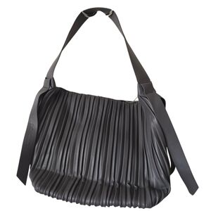Paparazzi Black Fringe Shoulder Bag